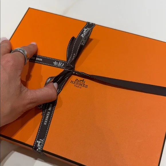 Hermès Orange Box with Brown Ribbon 10x8x1.5 - Picture 5 of 5